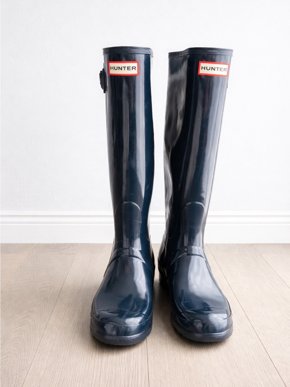 Hunter Gloss Tall Rain Boots in Navy Blue